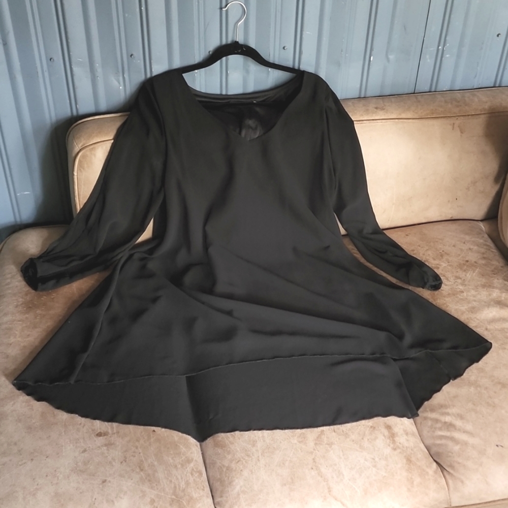 BKMGC Black Sheer V Neck open sleeve dress
